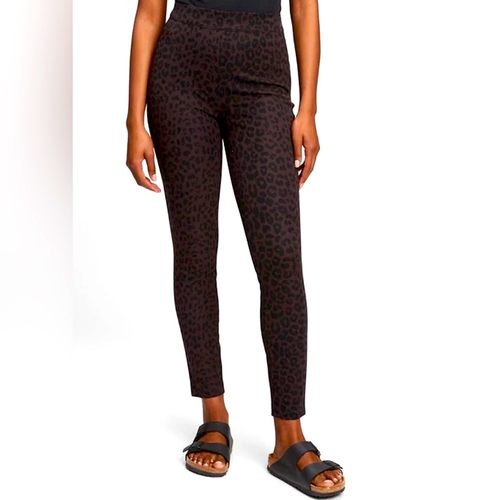 NWOT GAP High Rise Animal Print Pants Size 6